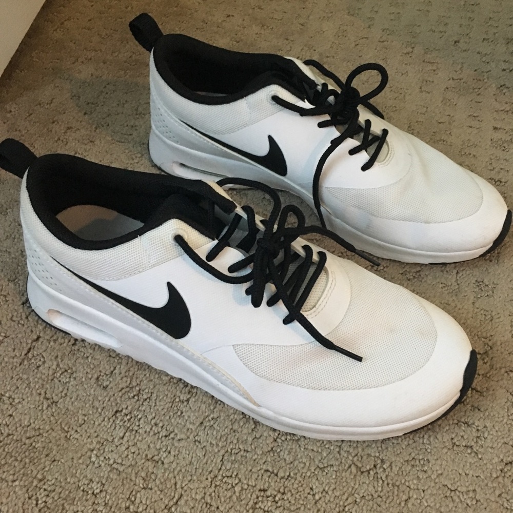 Nike Airmax Thea Size 9